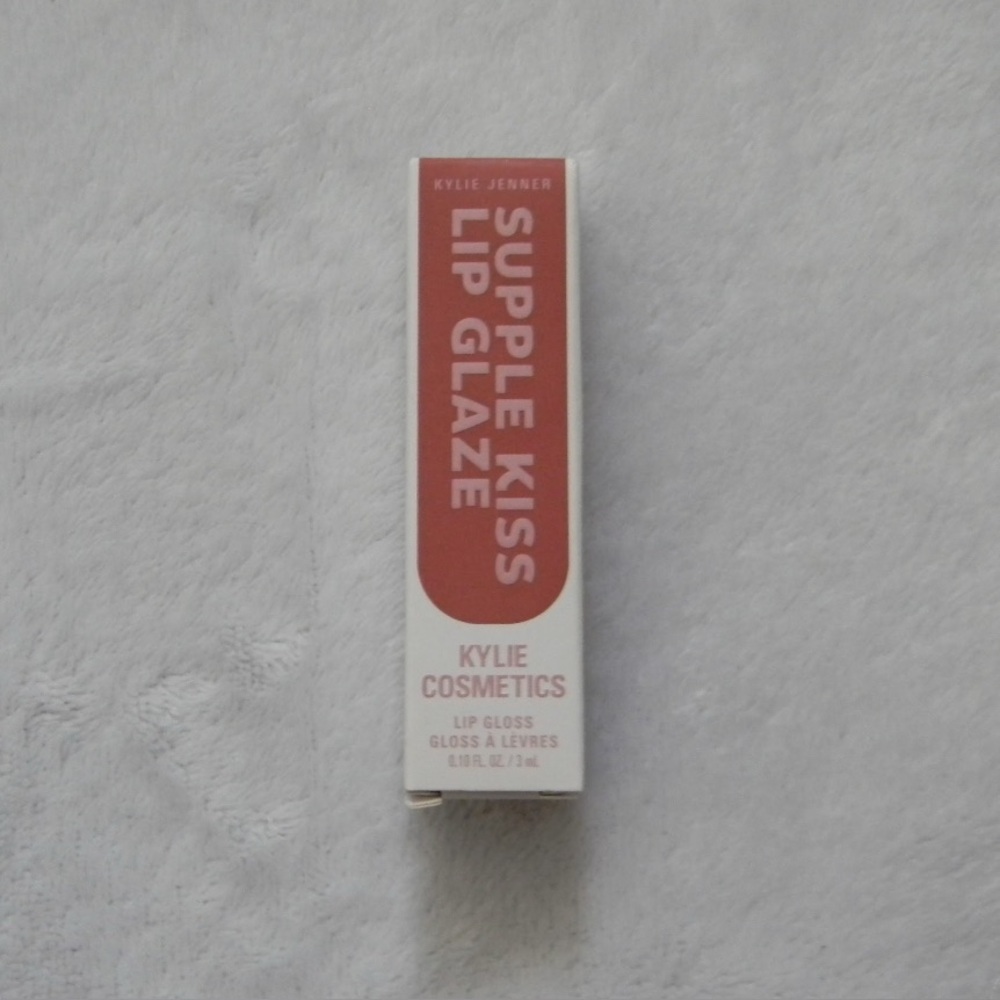 Kylie Cosmetics Supple Kiss Lip Glaze - Soft Pink